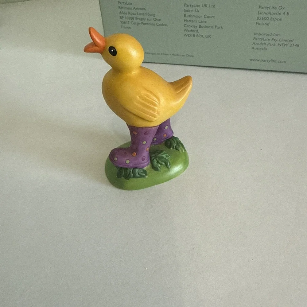 Partylite Spring Emotions Mother Goose, Baby Chick, Yellow Boots  Candle Holder